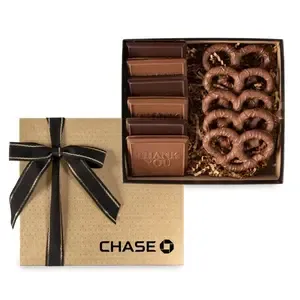 6 Piece Cookie Gift Box with Chocolate Pretzels