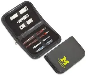 Custom 7 Piece Deluxe Manicure Kit