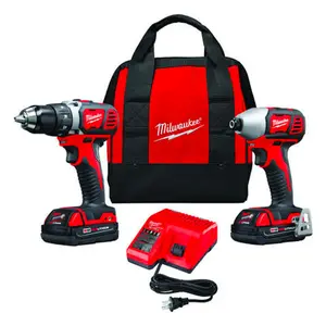 Milwaukee M12 3/8" Drill/Driver Kit