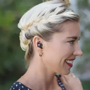 Pionears True Wireless Earbuds + Power Bank