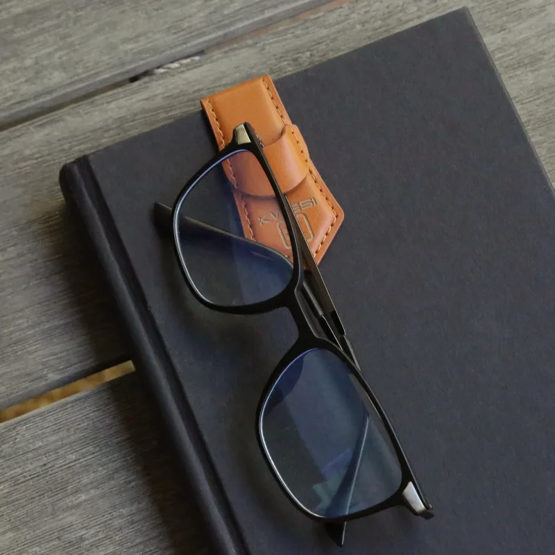 Clippin' Glasses Holder — view 5