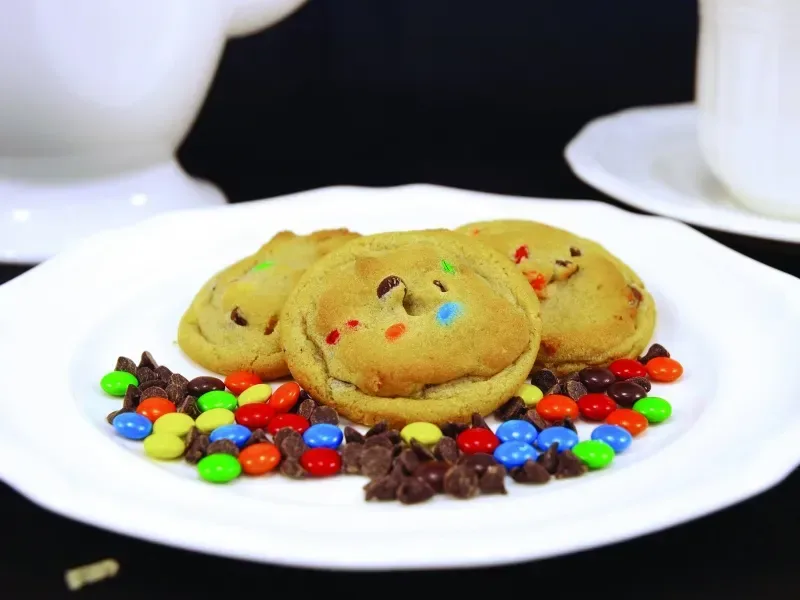 Fresh Beginnings Gourmet Assorted Cookie Tin — view 5