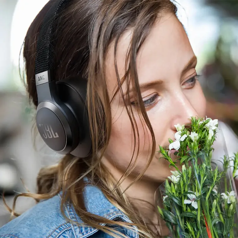 JBL Live 660NC Wireless Over-Ear NC Headphones — view 8