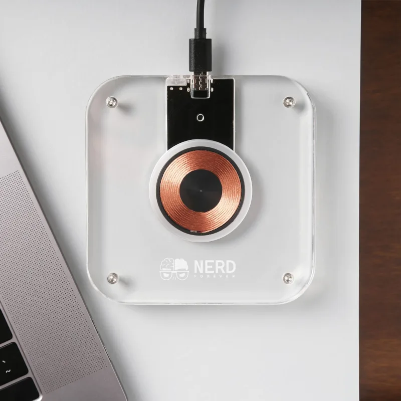 Lofi™ Acrylic Wireless Charger — view 8