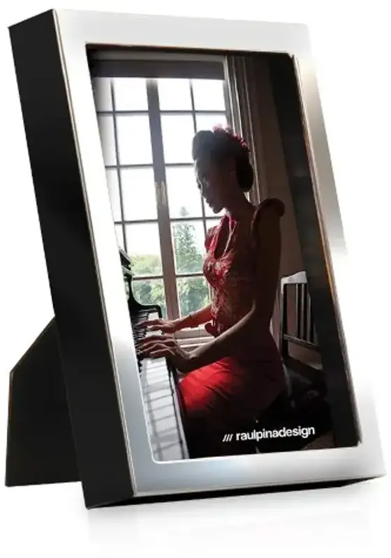 Floating Glass Picture Frame - Customizable Desk Decor