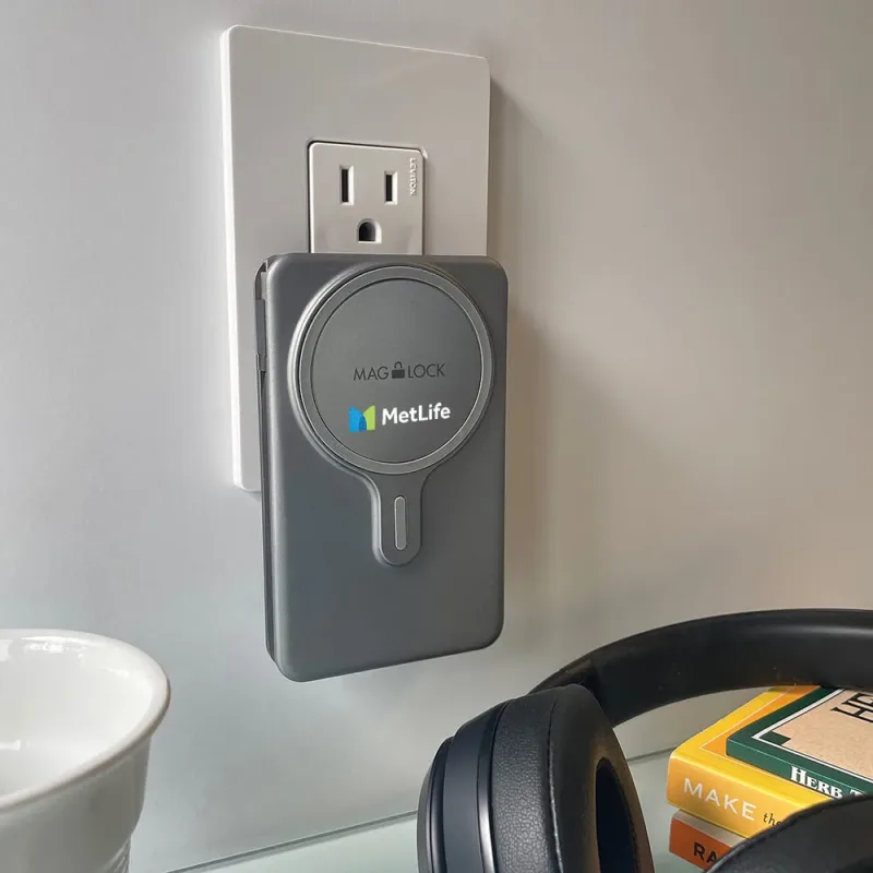 myCharge Maglock Hub+ 5,000mAh All in One Wireless Charger — view 6