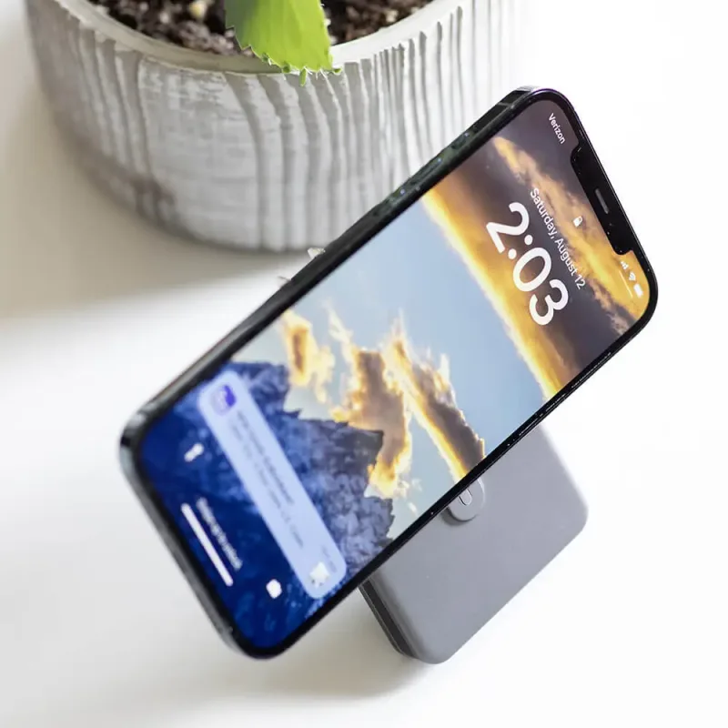 myCharge Maglock Hub+ 5,000mAh All in One Wireless Charger — view 9