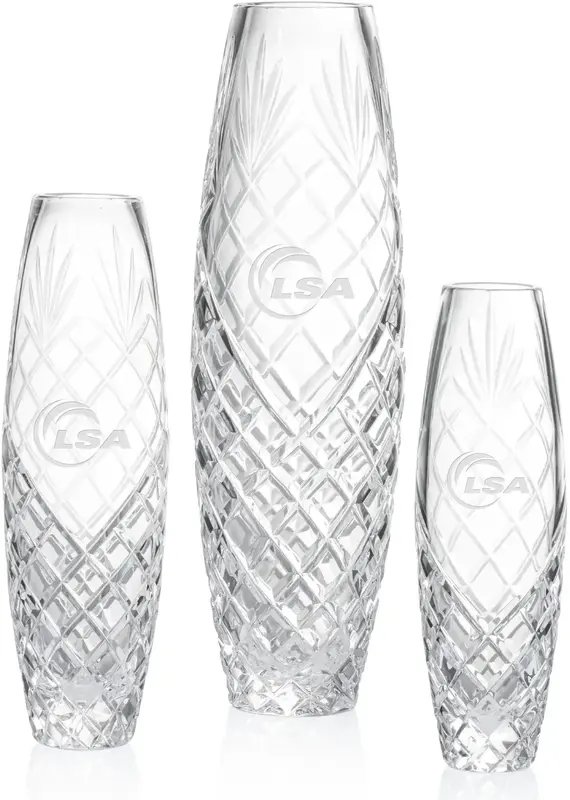 Custom Crystal Parada Vase for Corporate Branding