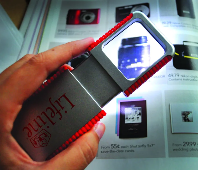 Slide Out Magnifier With Light — view 5