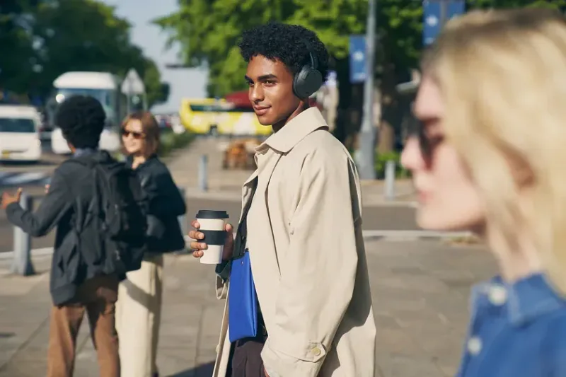 Personalized Wireless Noise Canceling Headphones — view 4
