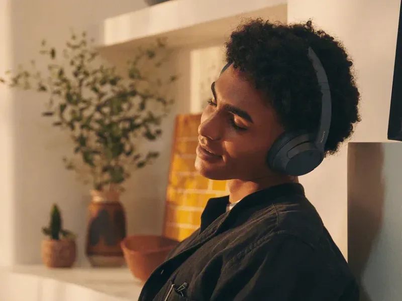 Personalized Wireless Noise Canceling Headphones — view 5