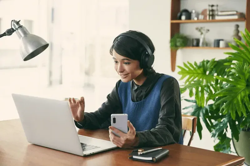 Personalized Wireless Noise Canceling Headphones — view 7