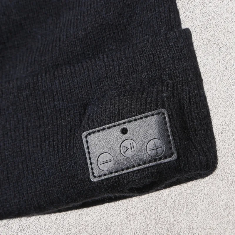 Tunezie Wireless Earbud Beanie — view 4
