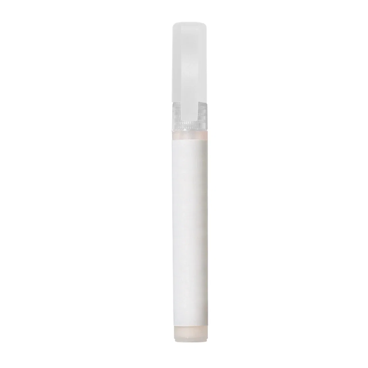 Nozzle and pocket clip at the top of the tube
