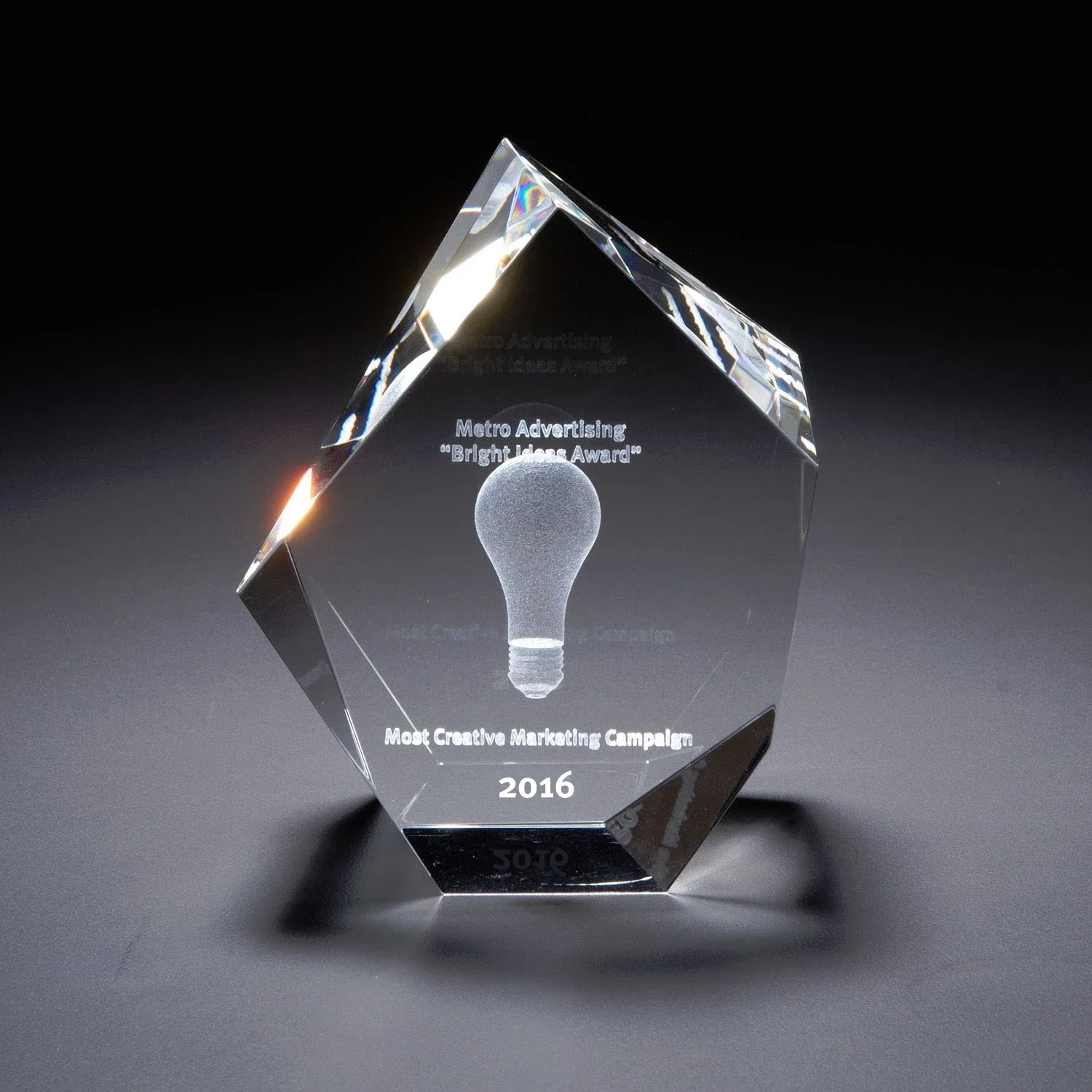 3D Crystal Maximo Small Award — Clear — view 2