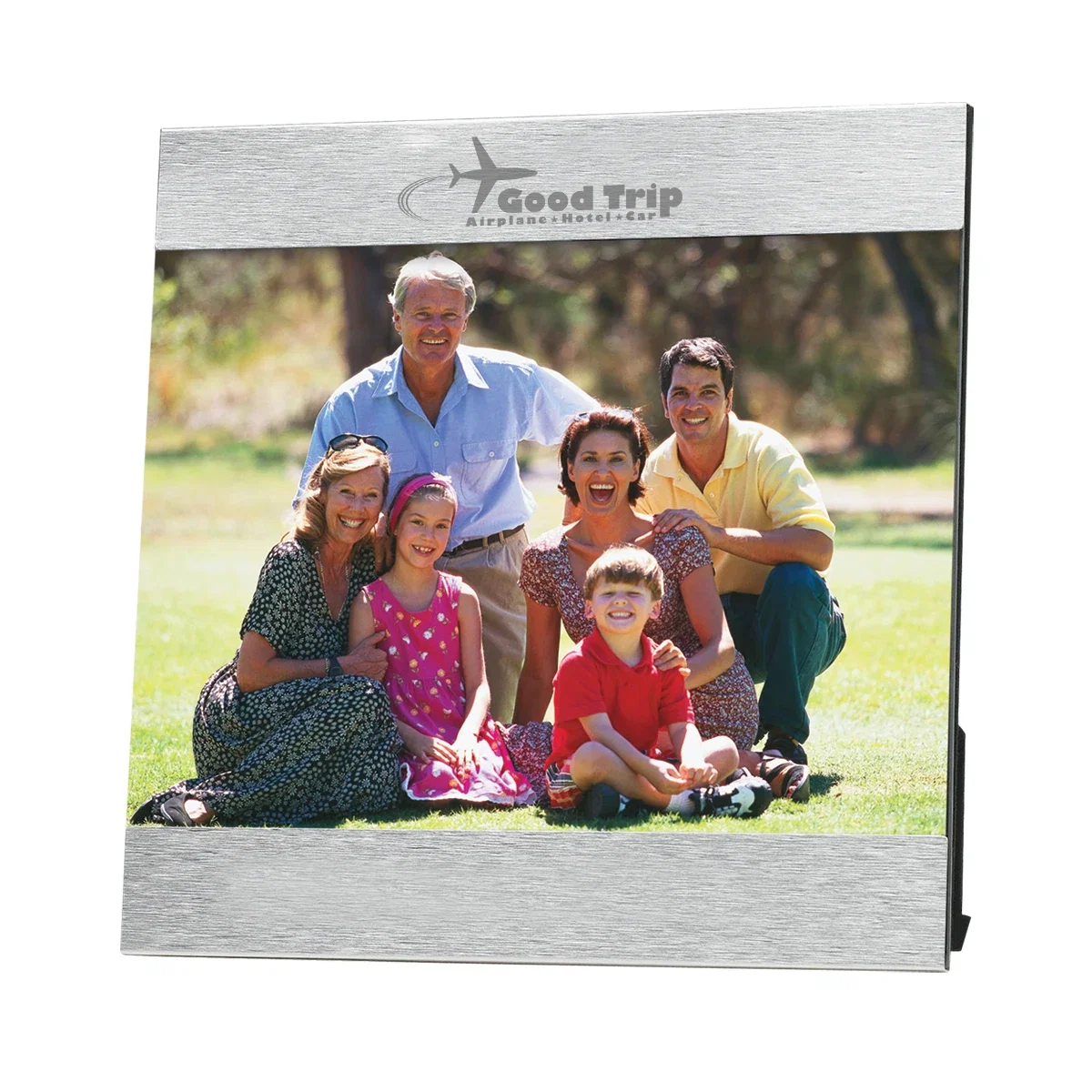 Close crop on the inner edge of the photo frame.