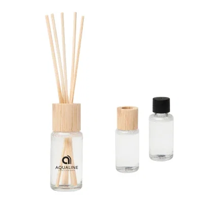 Bamboo lid detail on the slim six inch glass diffuser