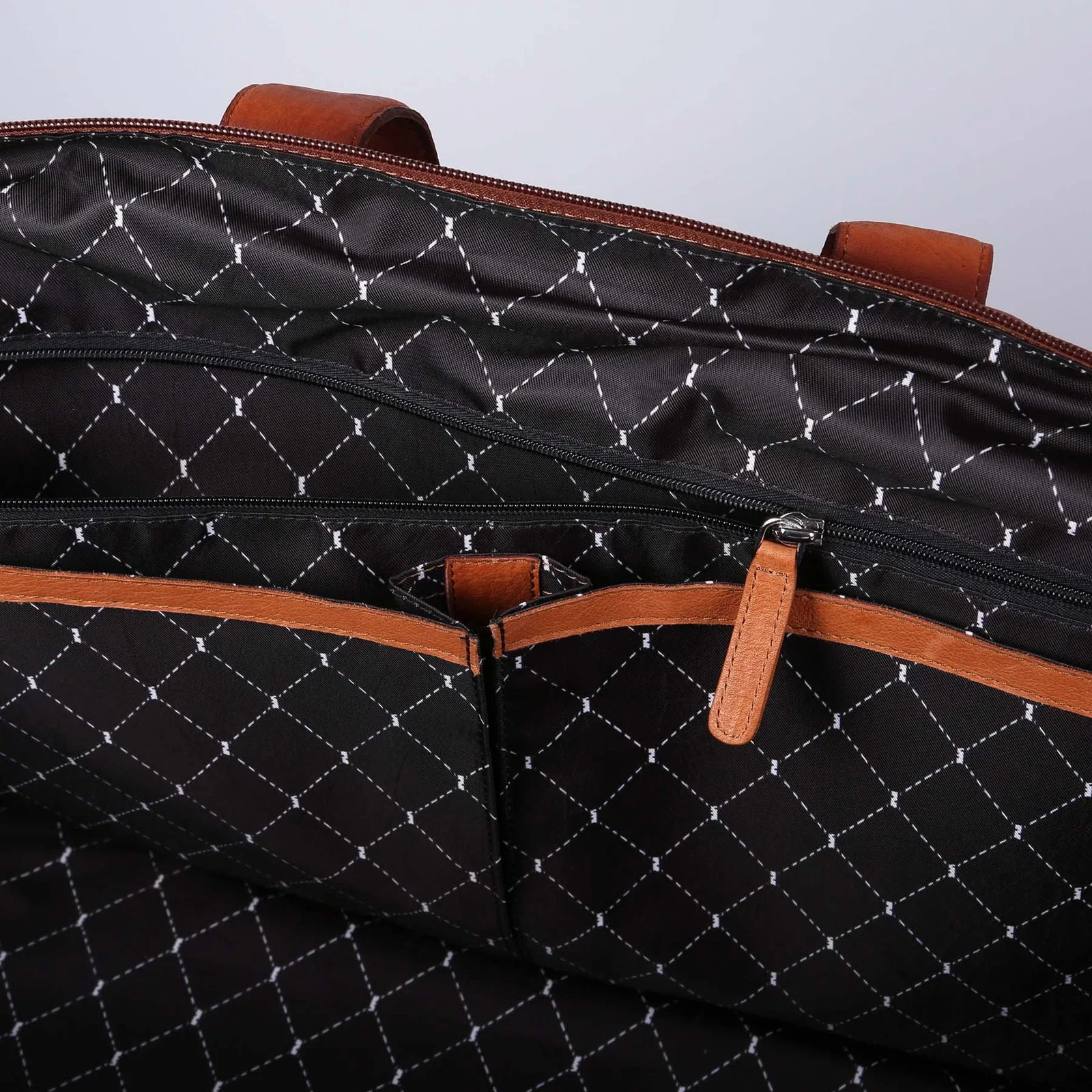 Bell Canyon Leather Duffel Bag — view 13