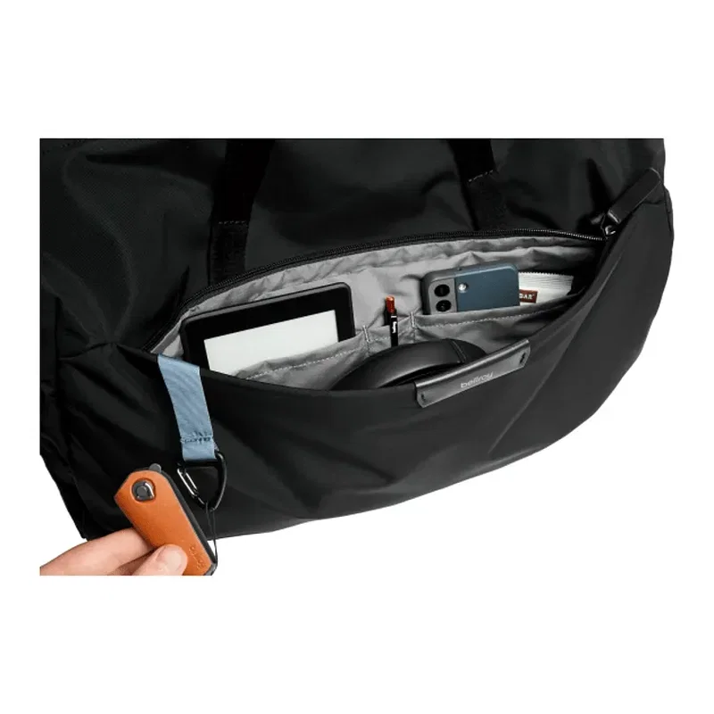 Bellroy Classic Weekender 45L Duffle Bag — view 9