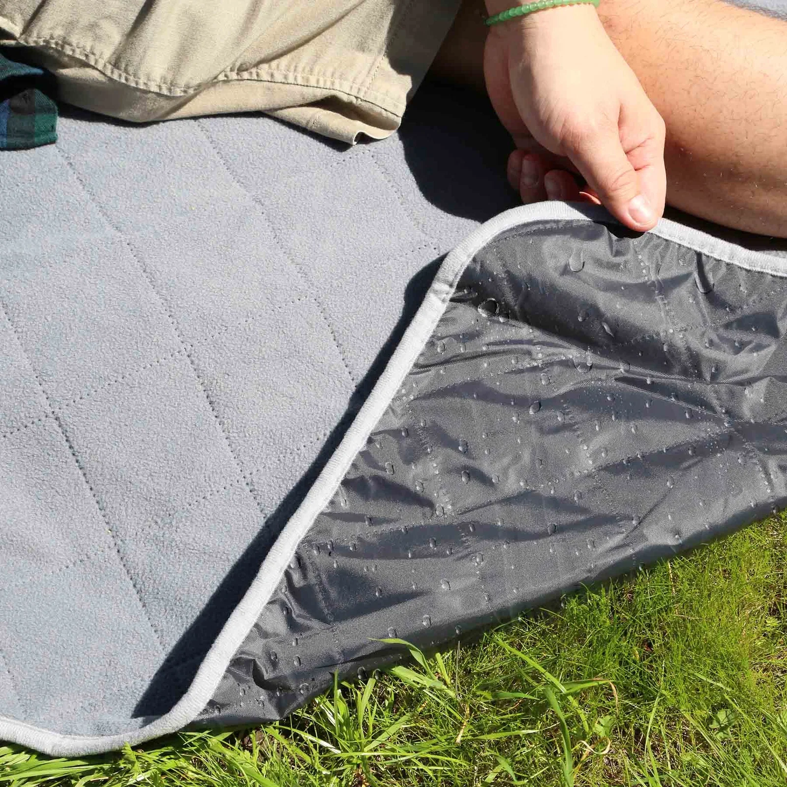 Belmont Backpack Blanket™ — view 4