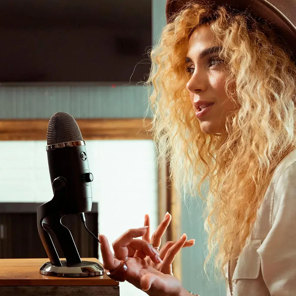 Blue Yeti X Professional Condenser USB Microphone — view 2