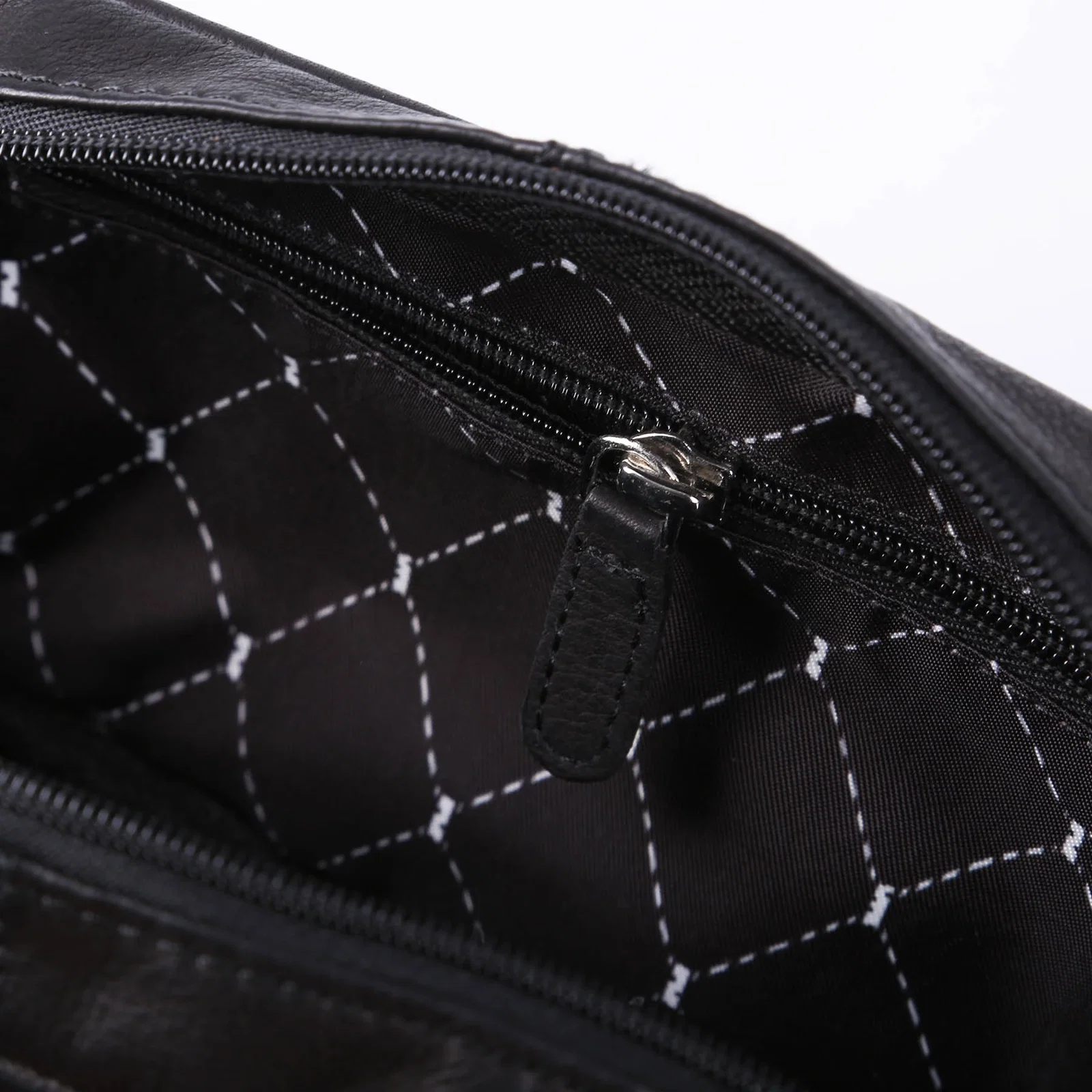 Brea Canyon Leather Cross Body Bag — view 10