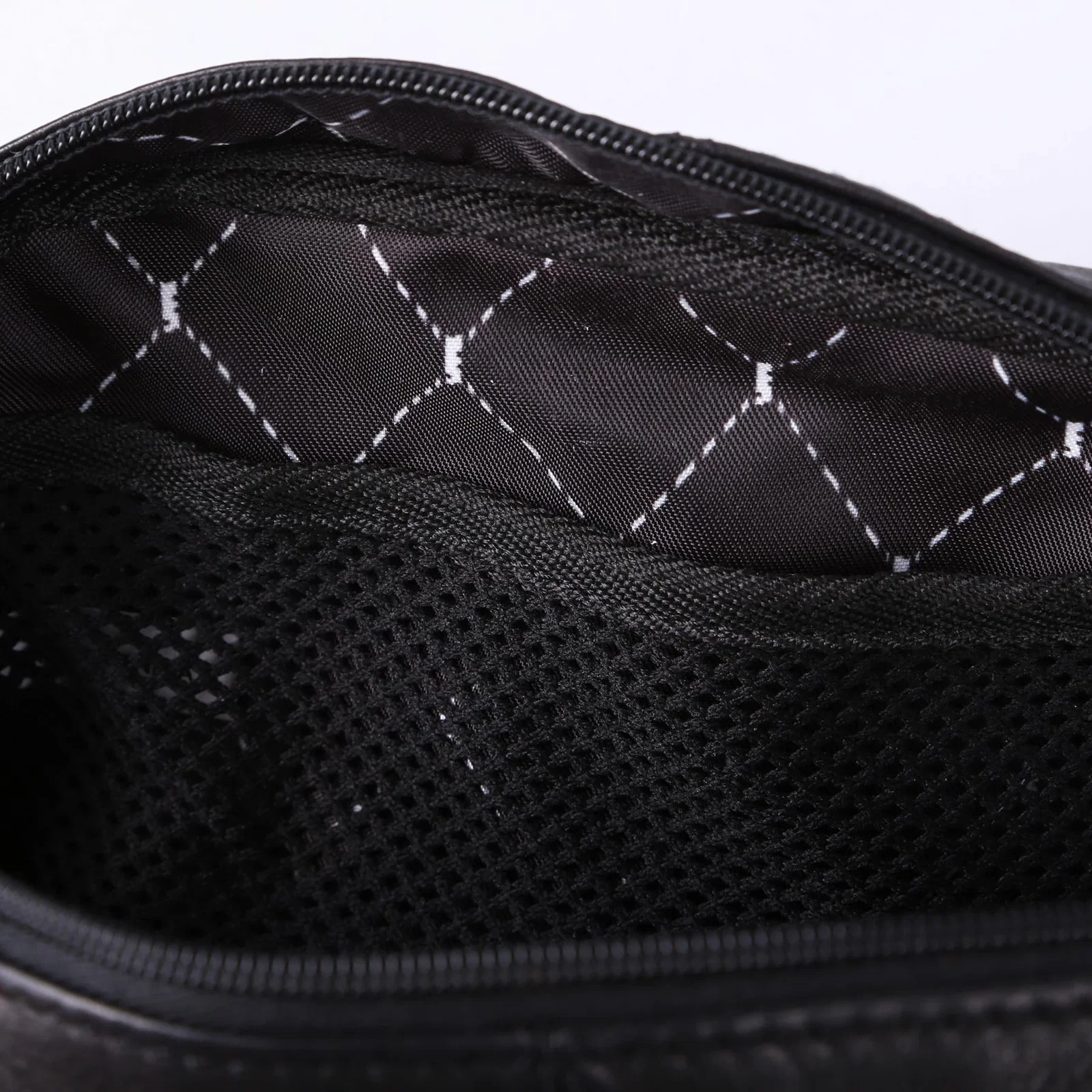 Brea Canyon Leather Cross Body Bag — view 11