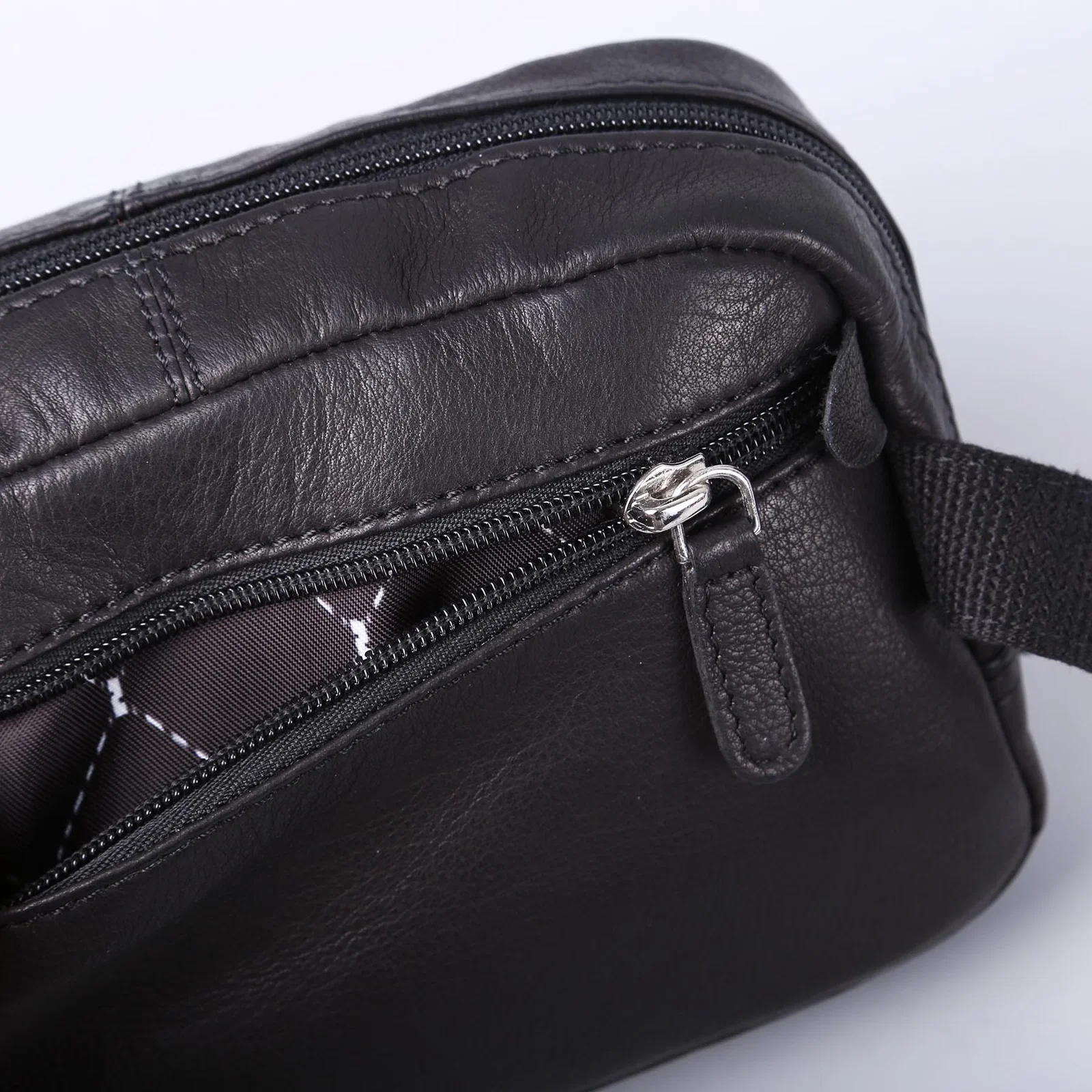 Brea Canyon Leather Cross Body Bag — view 13