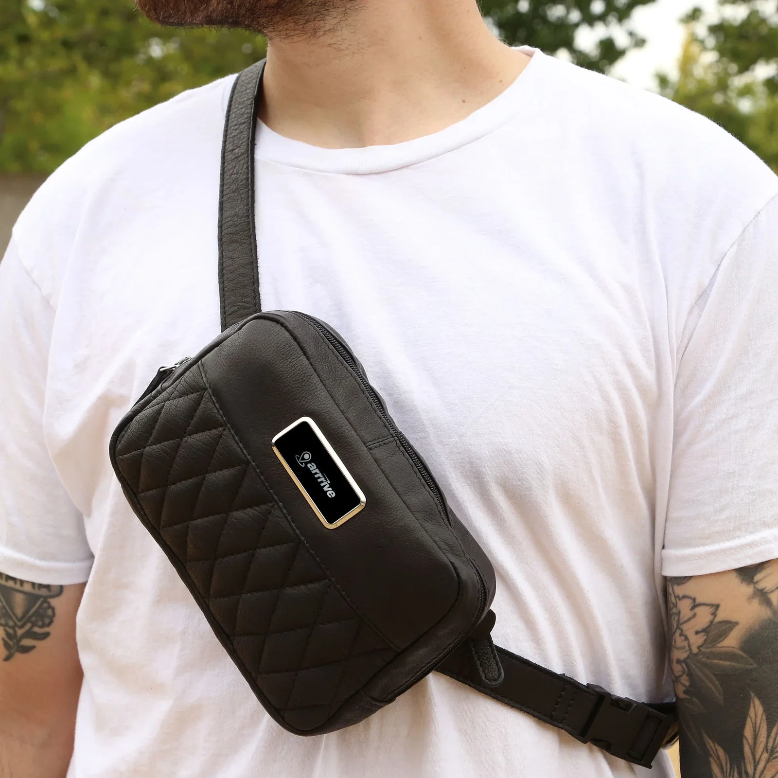 Brea Canyon Leather Cross Body Bag — view 16