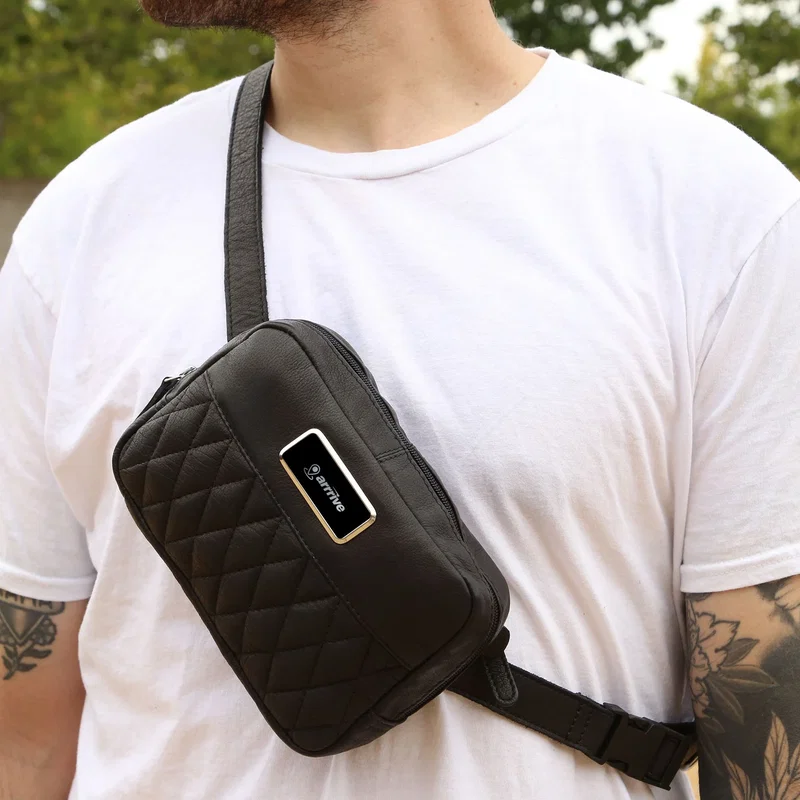 Brea Canyon Leather Cross Body Bag — view 16
