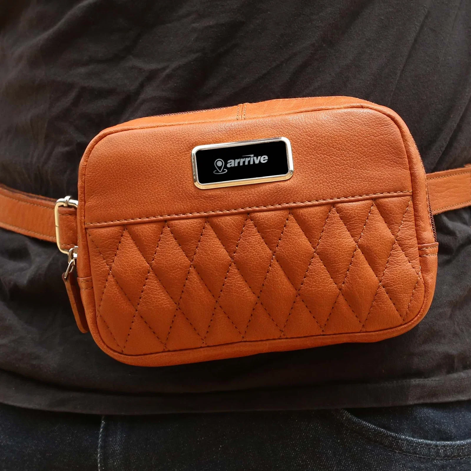 Brea Canyon Leather Cross Body Bag — view 20