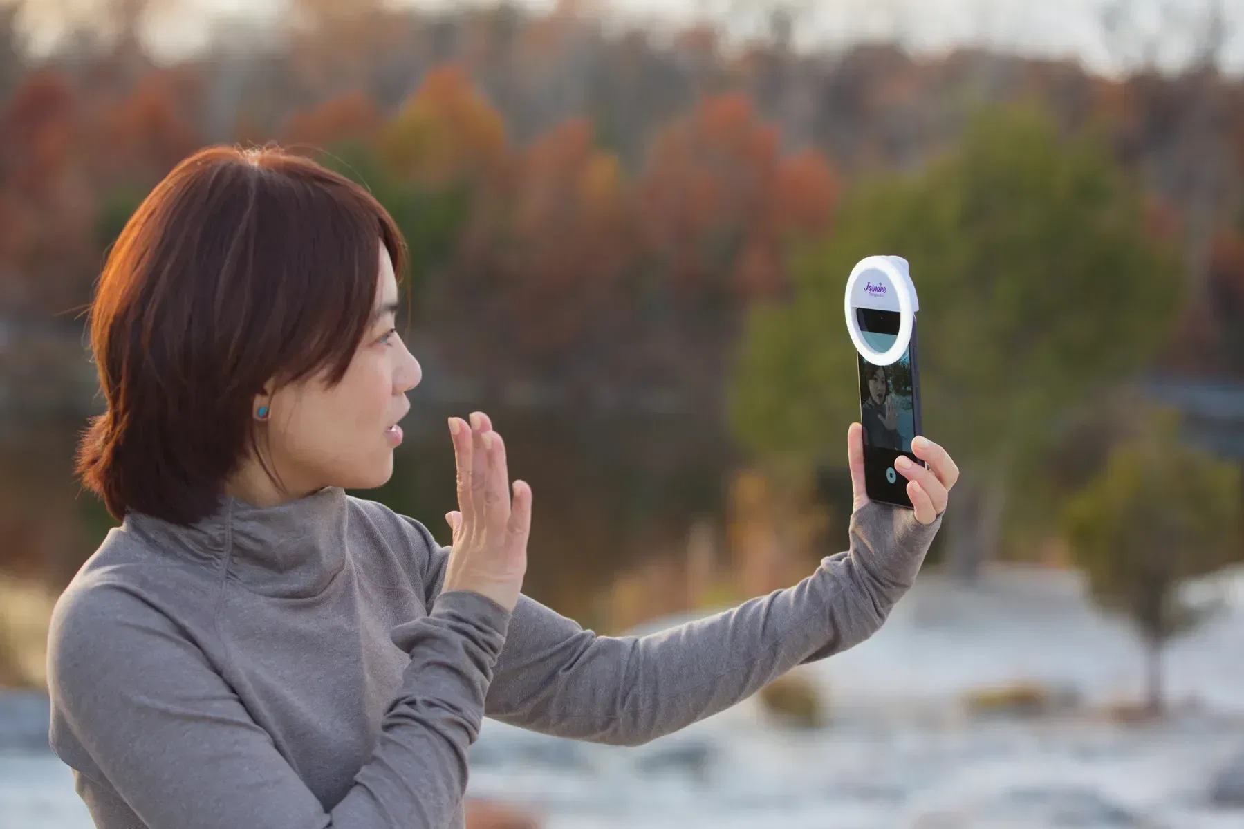 Broadway Clip-On Ring Light held in hand