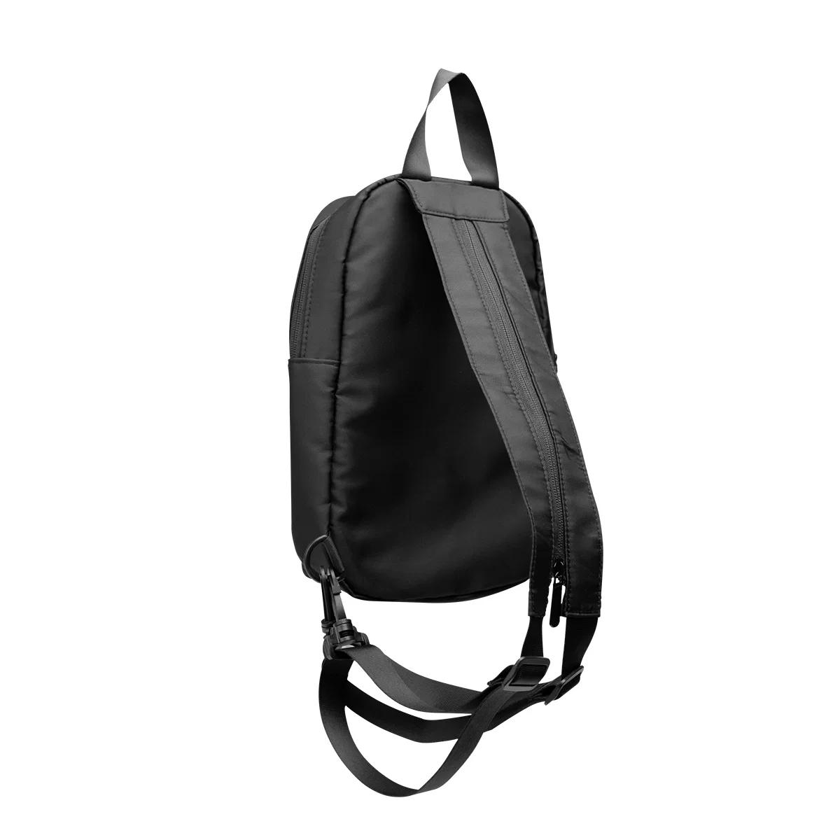 Front zip opening on the compact pack