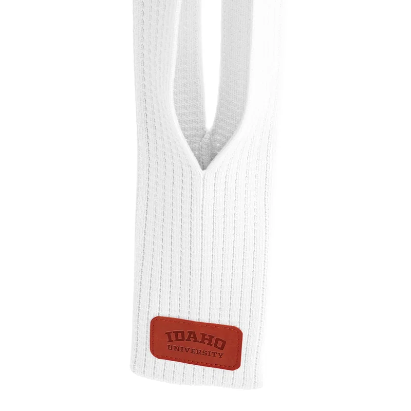 Group shot of the Capri Phone Pocket in both available styles