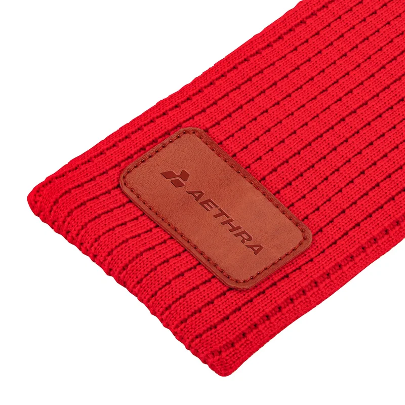 Capri Phone Pocket Style 1 clipped onto a belt, lifestyle shot