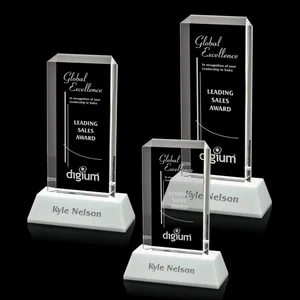 Optical Crystal Rectangle Award With a Matching Beveled Base
