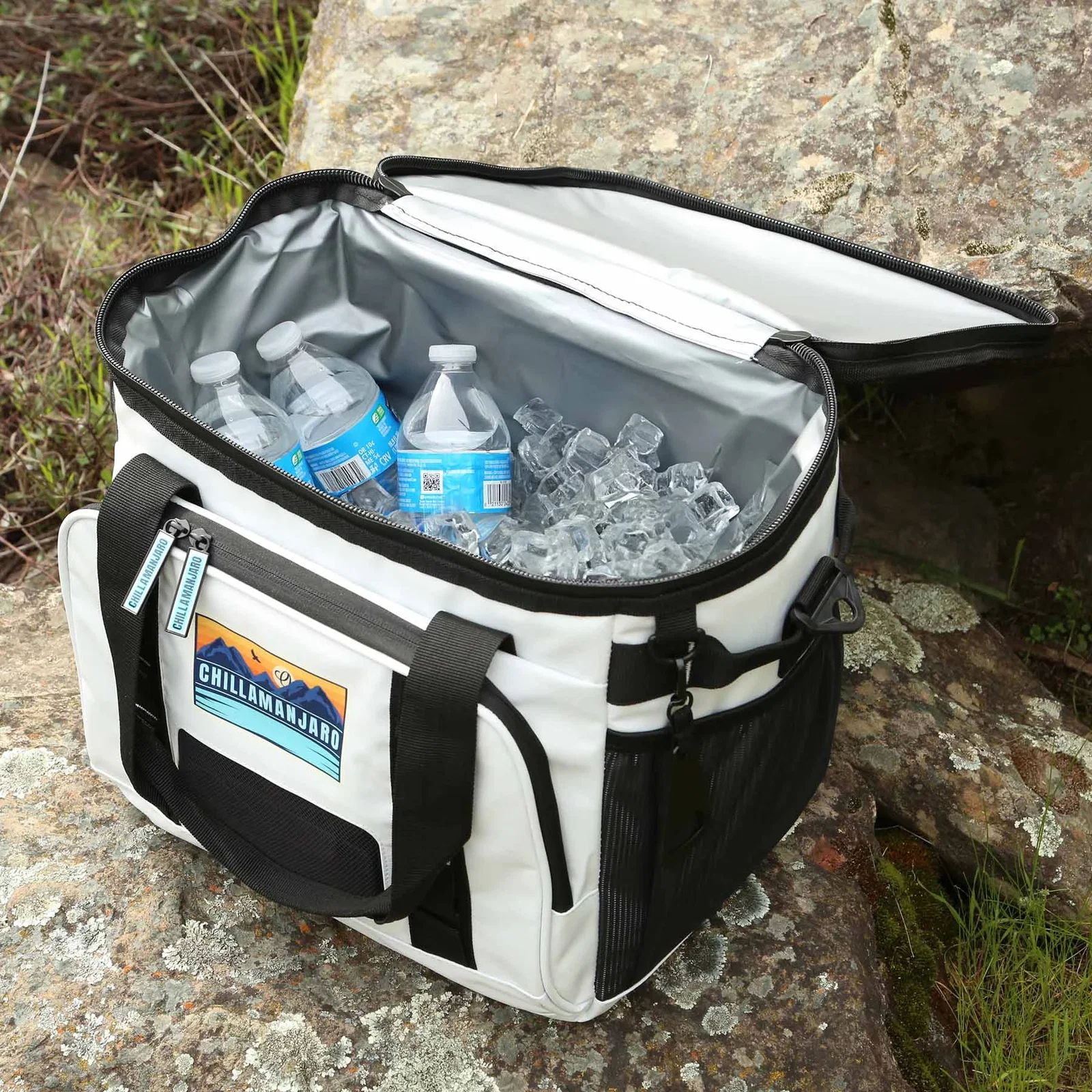 Chillamanjaro™ 18 Can Altitune Cooler Bag — view 3