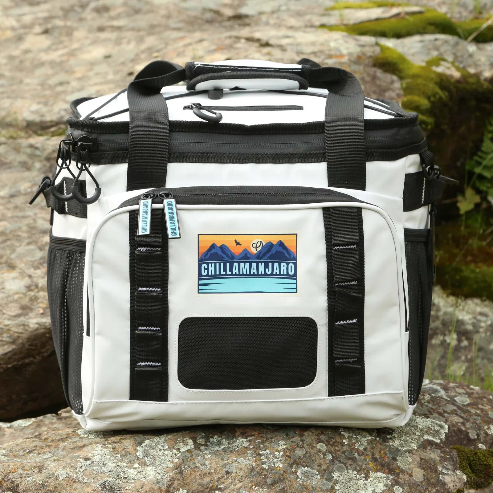 Chillamanjaro™ 18 Can Altitune Cooler Bag — view 7