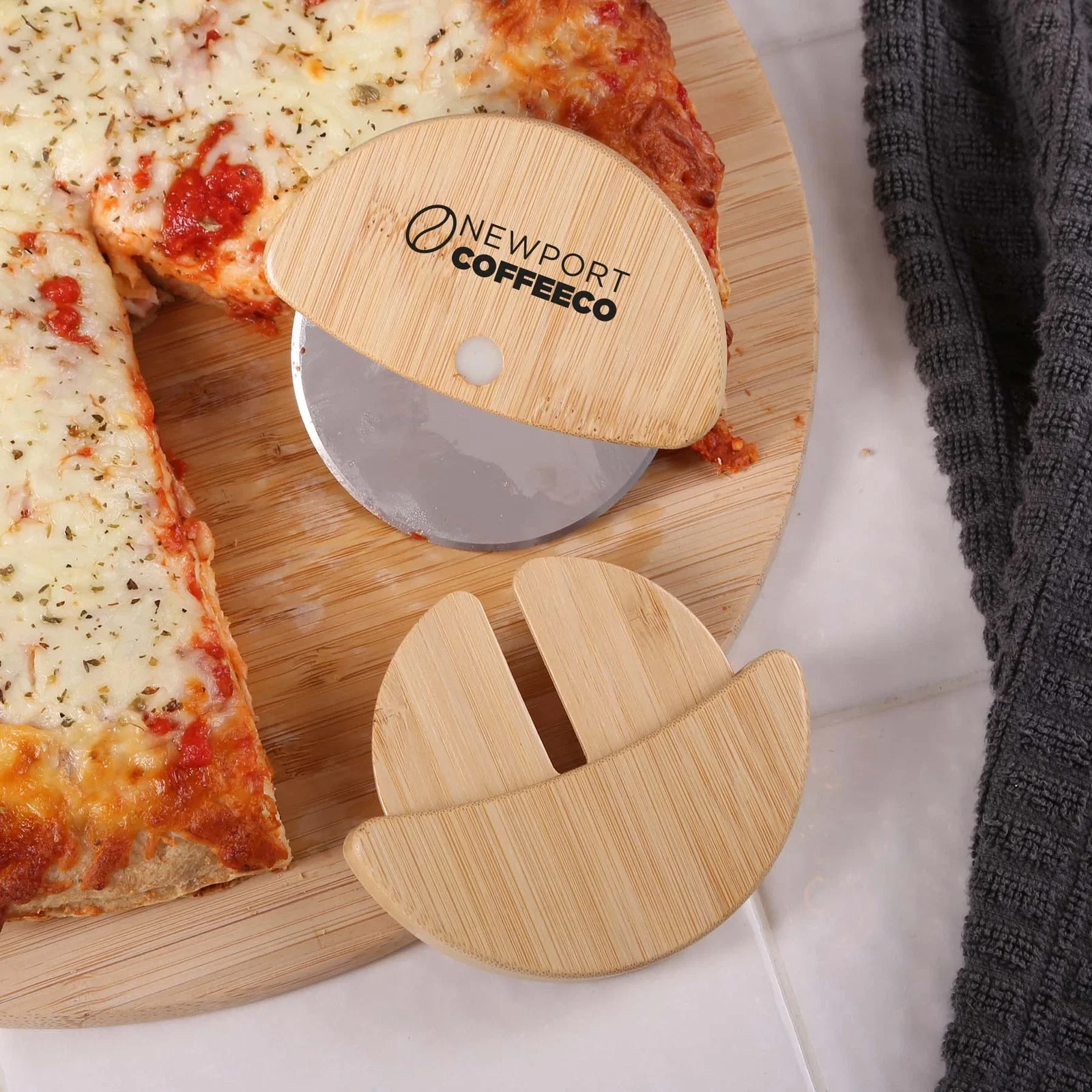 Chun Bamboo Pizza Cutter — view 4