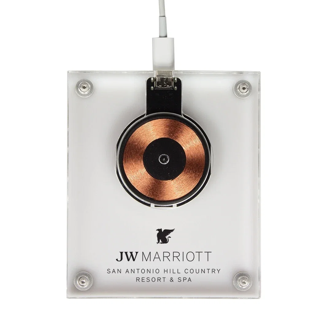 Clear Acrylic 15 Watt Wireless Charger — Clear