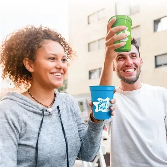 Cups-on-the-Go Stadium Cup (16 oz.) held in hand