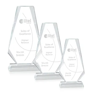 Starfire Crystal Triangle Award, One-Piece Beveled Silhouette