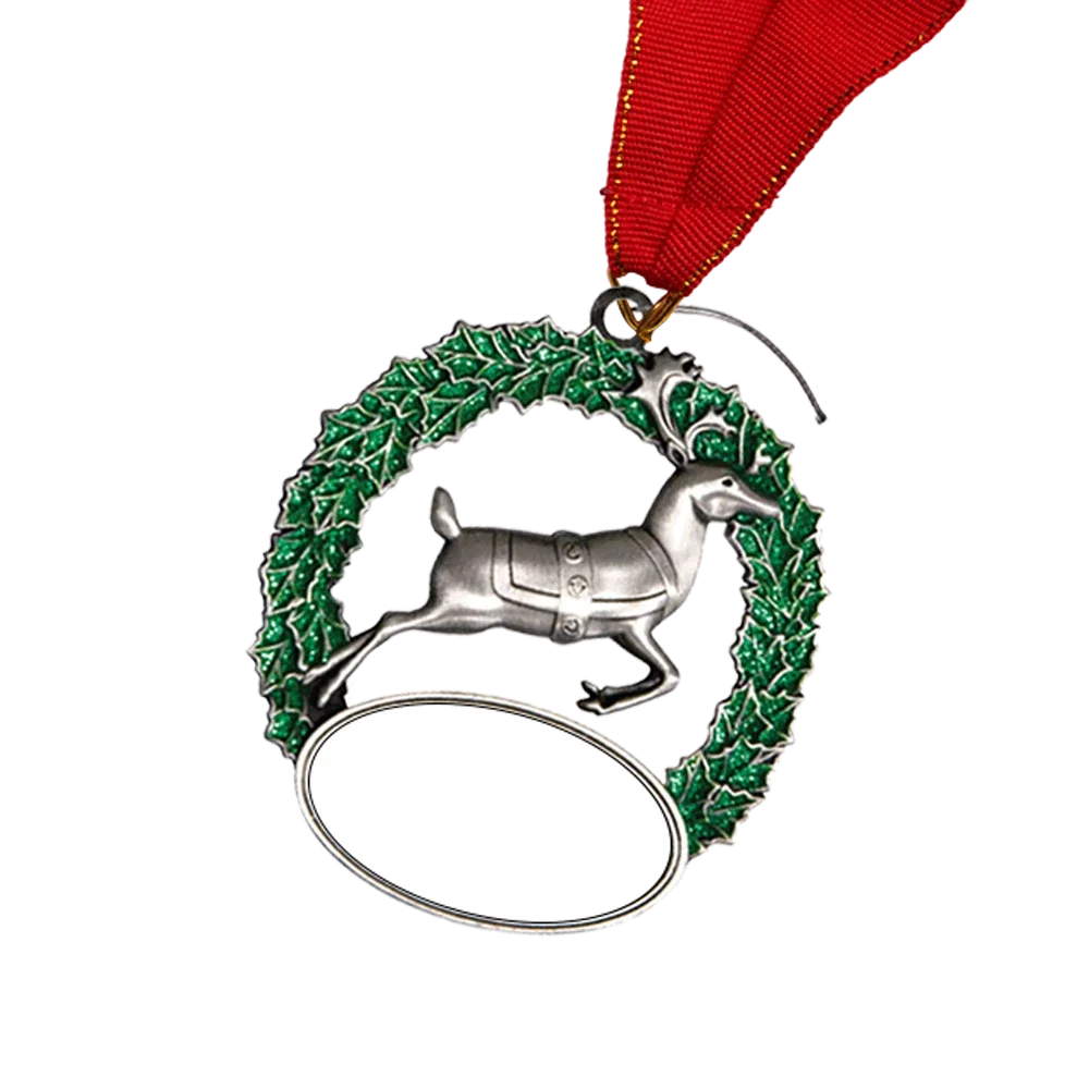 Digistock 3D Ornaments: Reindeer & Wreath — view 2