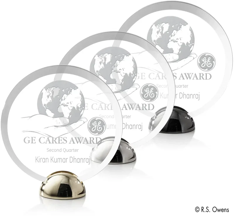 Discus Hemisphere Award β view 1