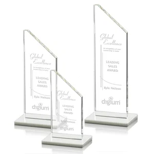 Starfire Crystal Peak Award on White Crystal Base