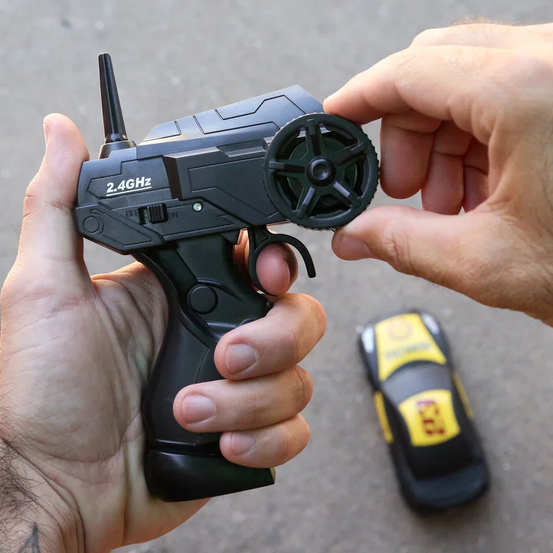 Dryfter RC Car — view 3