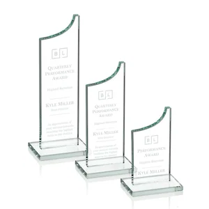 Starfire Crystal Award With a Grooved Peak