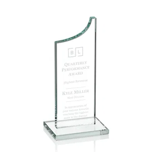Starfire Crystal Award With a Grooved Peak