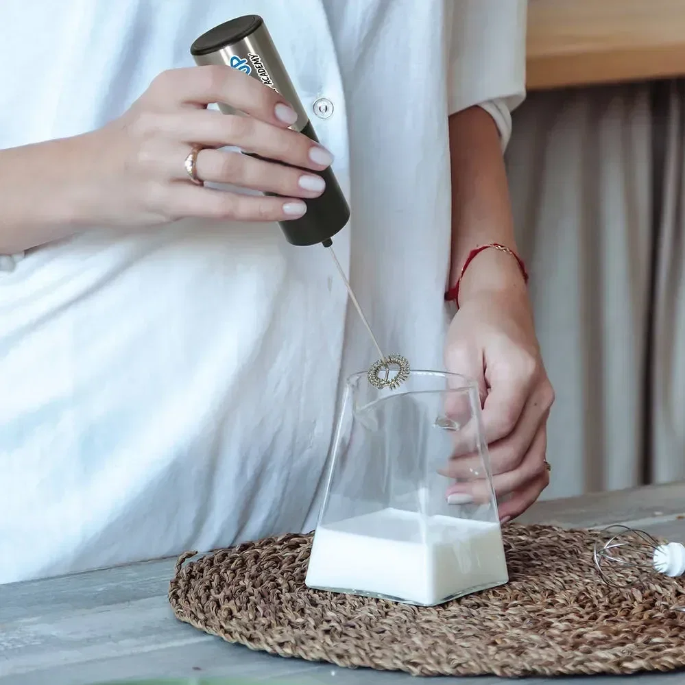 Electric Handheld Frother/Mixer — view 3