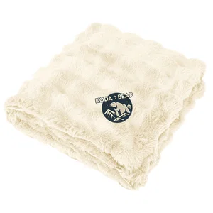 Faux Fur rPET Bubble Blanket